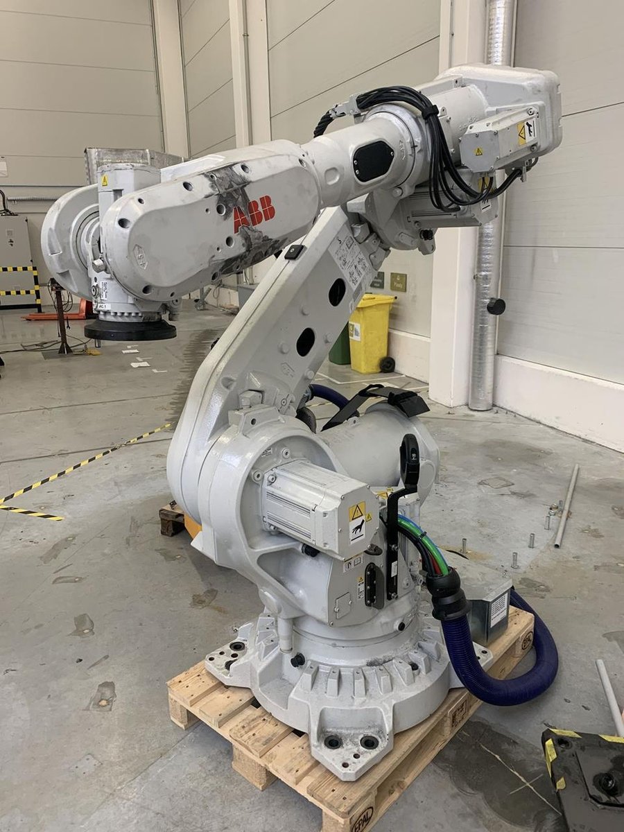 ABB Robotics IRB 6700